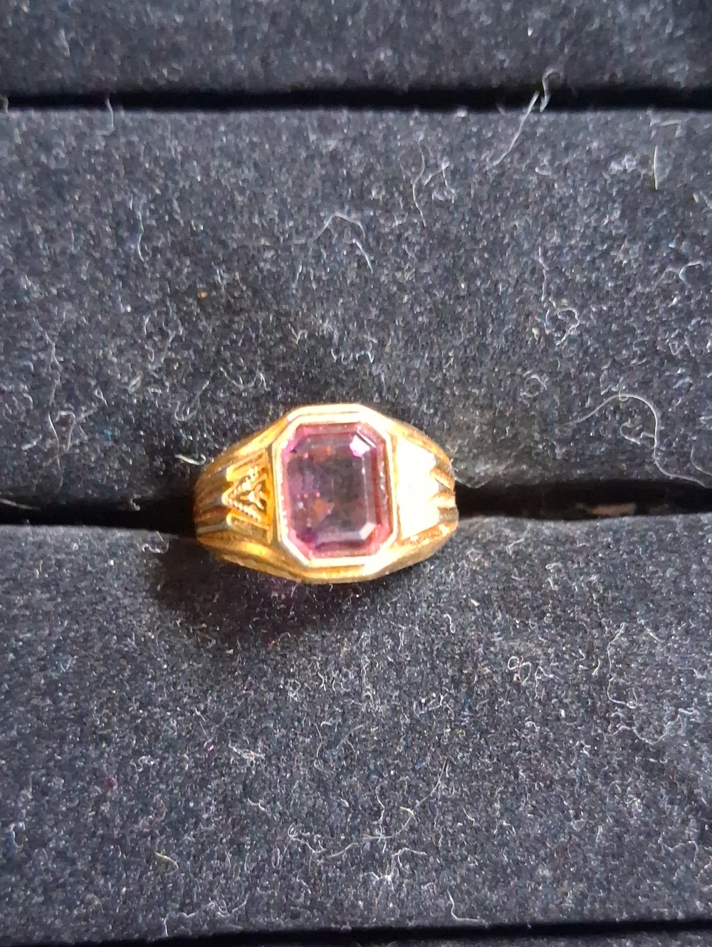 Vintage Amythyst Portugese 19kt Ring